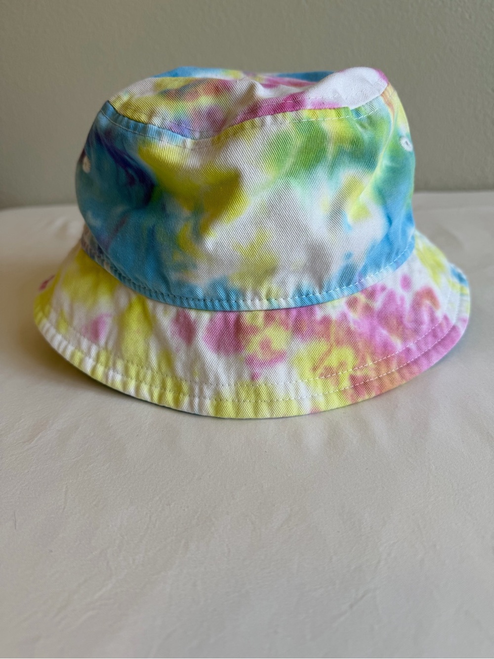 New Era Tie-Dye Bucket Hat - Blue, Yellow, Pink, Green L/XL